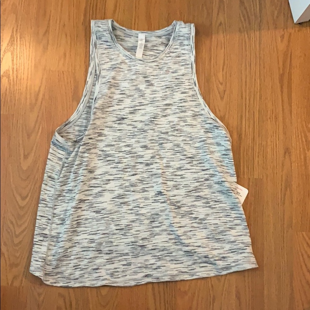 NWT squad goals tank by lululemon size 6